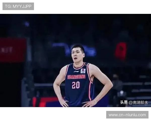 老将任骏飞状态依旧出色贡献11分 宣布退役引发球迷深切惋惜 老将任骏飞状态依旧出色贡献11分 宣布退役引发球迷深切惋惜