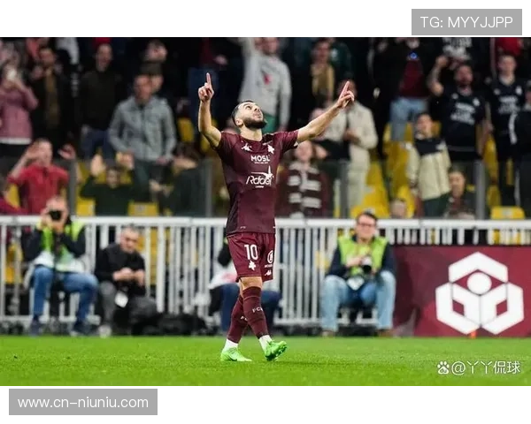 格林伍德奥巴梅扬连线，马赛进攻端持续施压朗斯防线