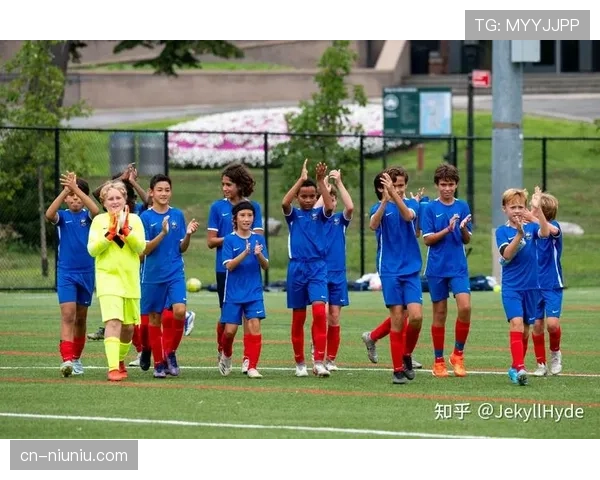 法国足球青训学院改革:技术培训与学术教育结合,培养新一代全面发展的职业球员